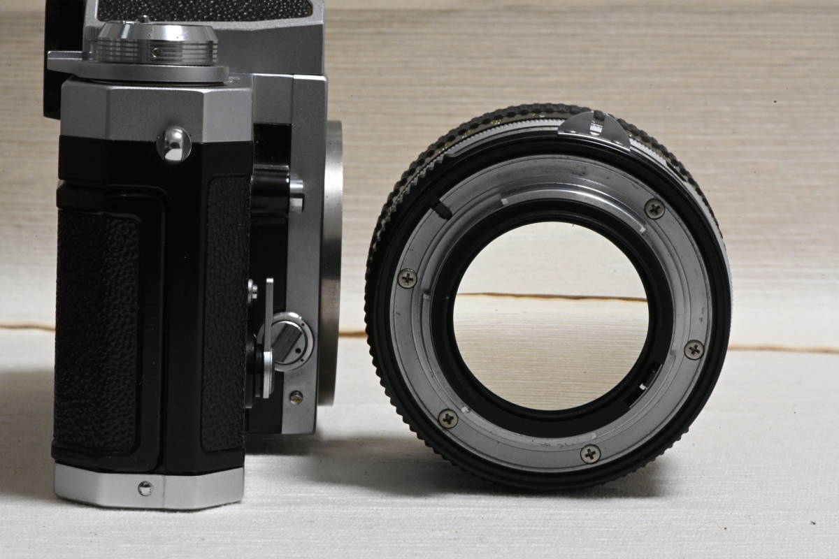 ジャンク Nikon F アイレベル 及び 非Ai Nikkor 50mm F1.4 Fマウント