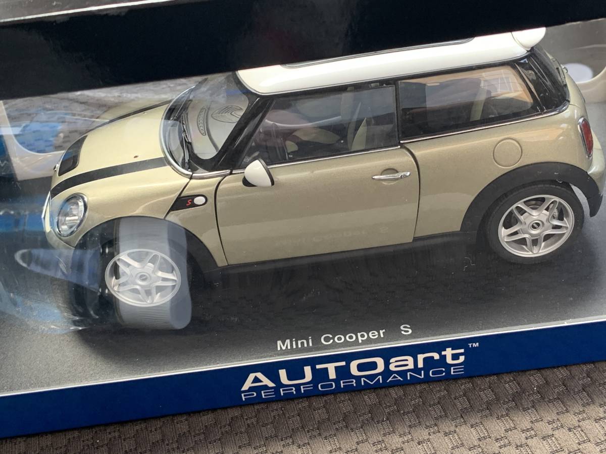 autoart 1/18 ミニクーパーS ルーフホワイト used 良品 箱難 【公式通販】