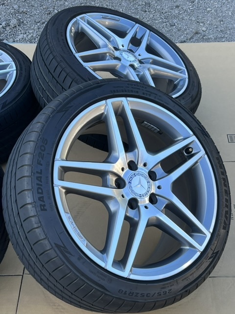メルセデスベンツ Eクラス W212 AMG 純正 18インチ 8.5/9J-18 PCD112 5 