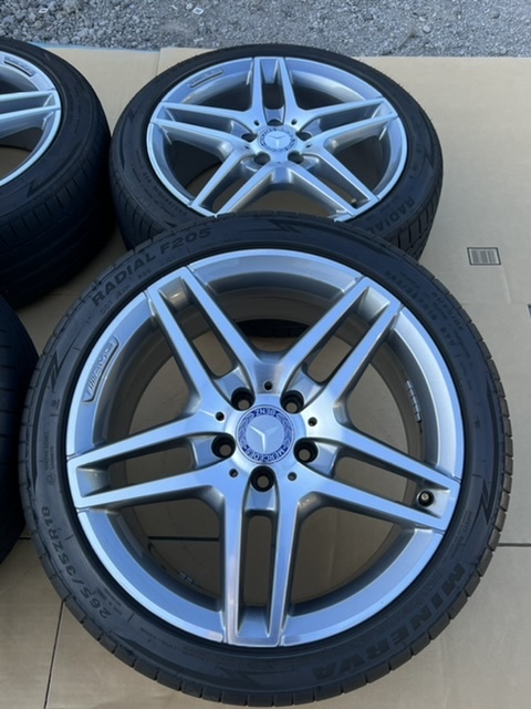 メルセデスベンツ Eクラス W212 AMG 純正 18インチ 8.5/9J-18 PCD112 5 
