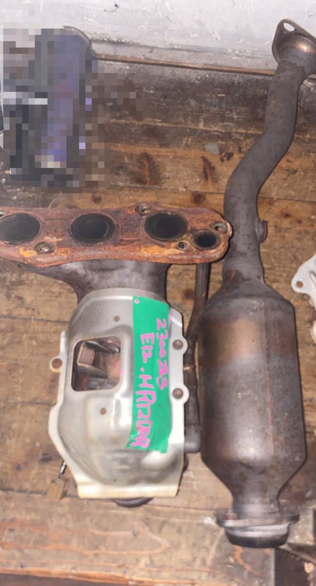 ニッサン　ノート　E12 触媒　S23-113K