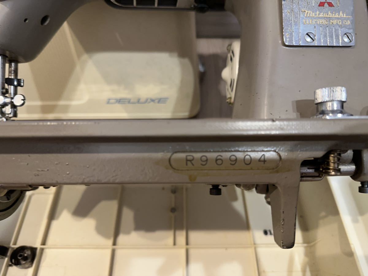 F61 MITSUBISHI アンティークミシン 昭和レトロ 動作確認ok - 昭和