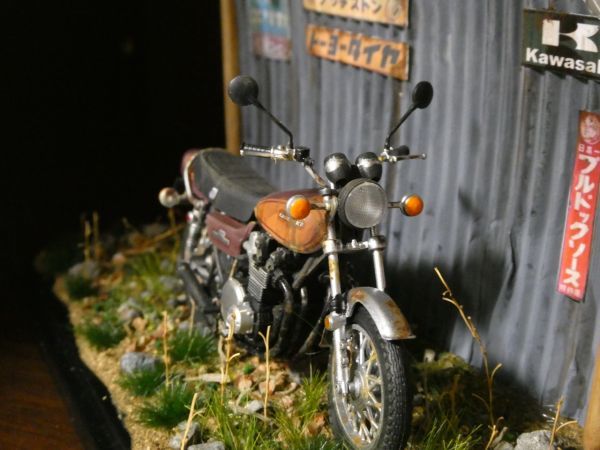 1/24 KAWASAKI ZⅡ 集合管 LED付 ジオラマ完成品 ケース付 旧車 草ヒロ