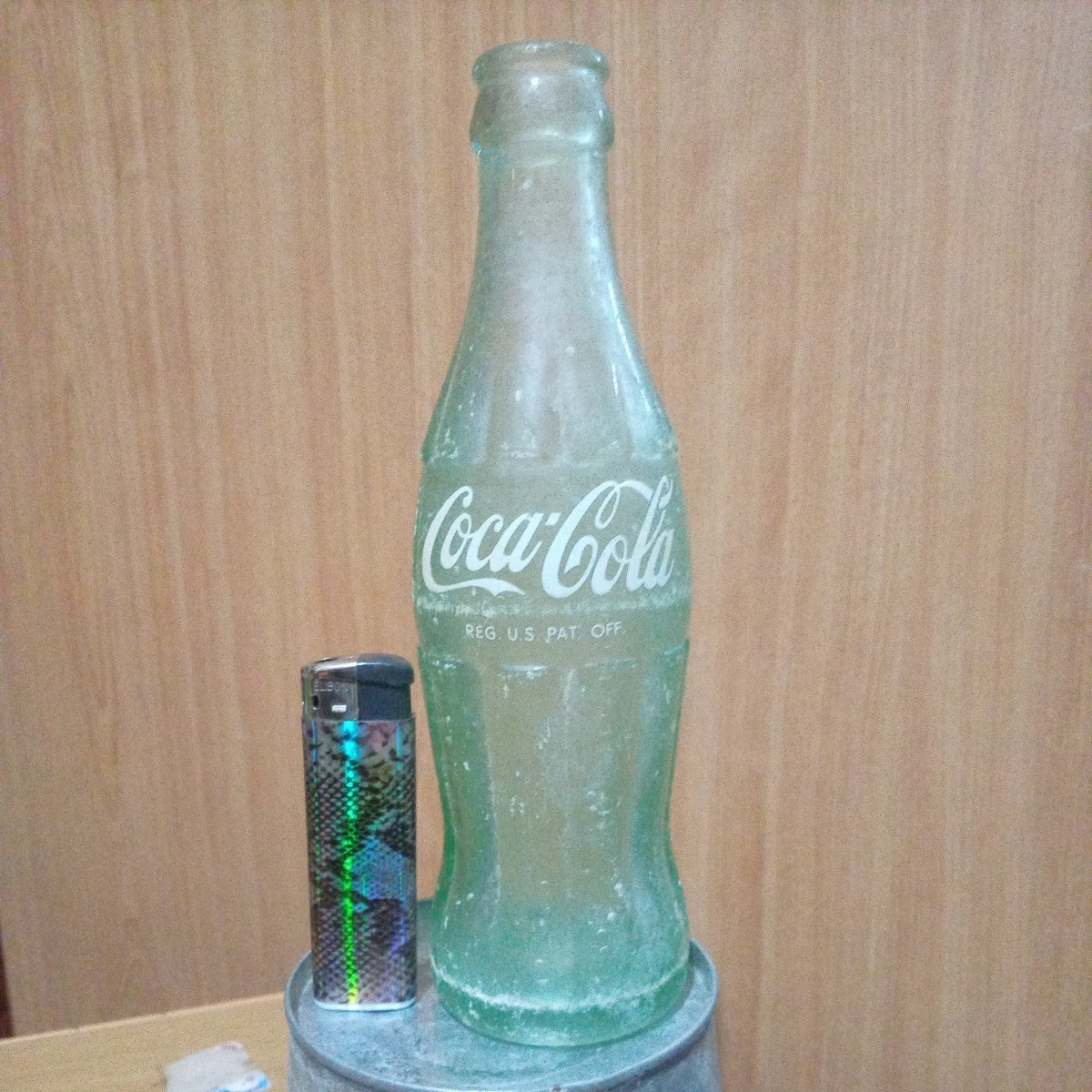 昭和レトロ、コカ・コーラ、ブィンテージ、REG.US.PTA.OFF.1964年浮き彫り刻印190ML表示 