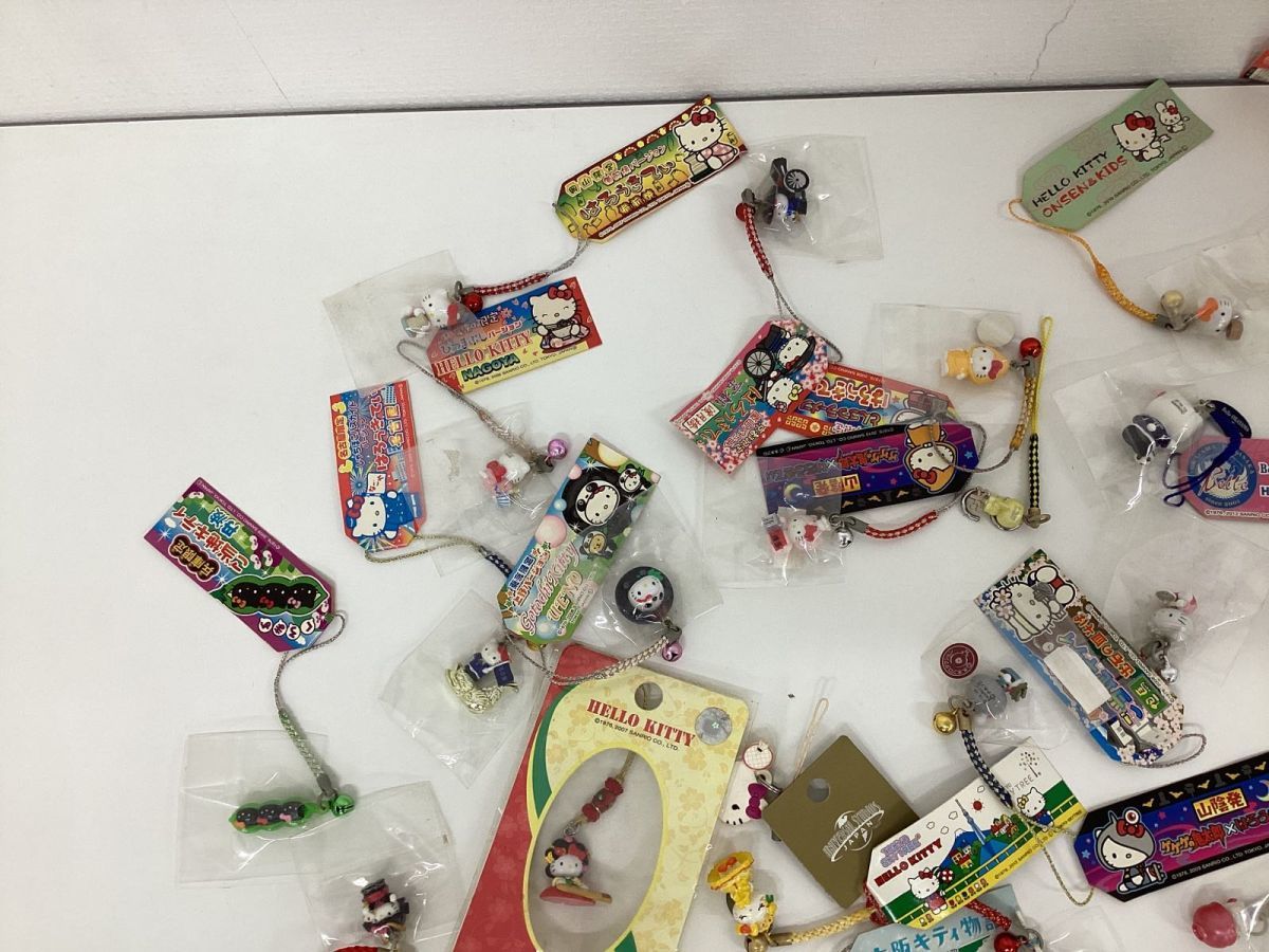 サンリオ ハローキティ ご当地　根付け ストラップなど まとめ売り 全88点 サンリオ ハローキティ ご当地 根付け ストラップなど まとめ売り 全88点