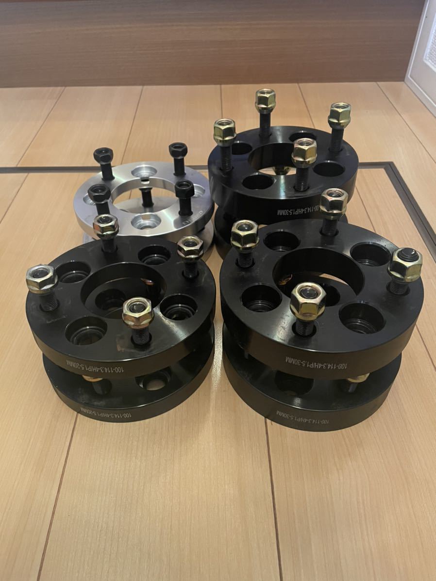 PCD変換 ワイドトレッドスペーサー 100→114.3-4H-P1.25-20mm 銀 4穴の