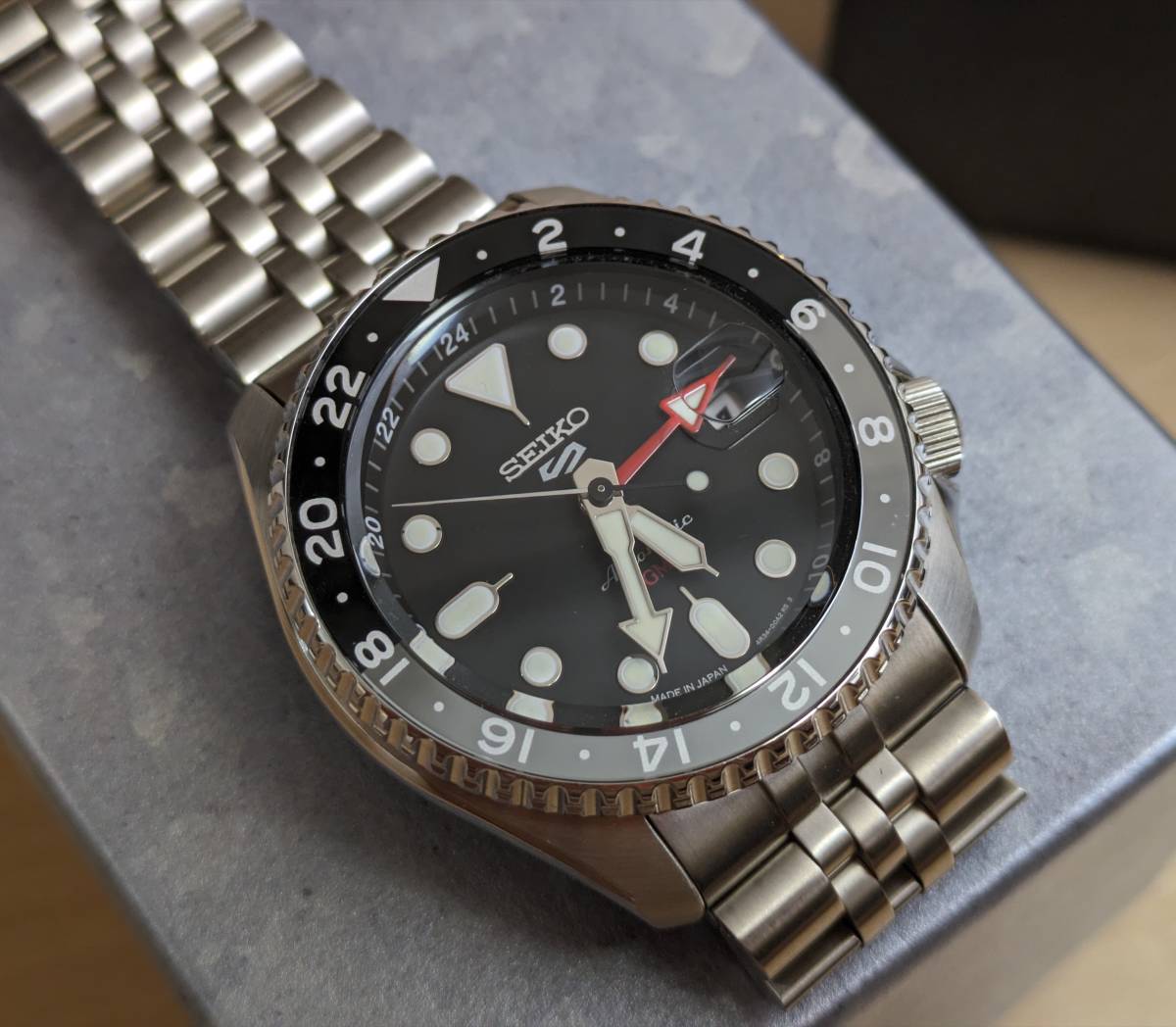 人気！美品】SEIKO 5sports SKX GMT／SBSC001ブラック／自動巻き 