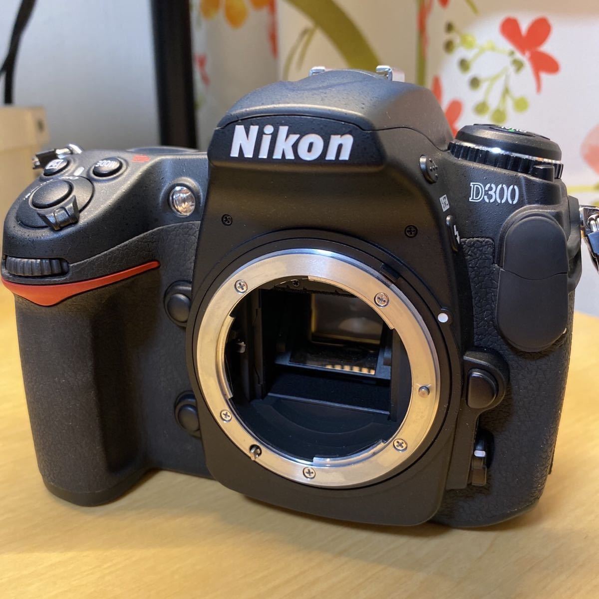 カメラ 【ショット数約3000回】Nikon D300