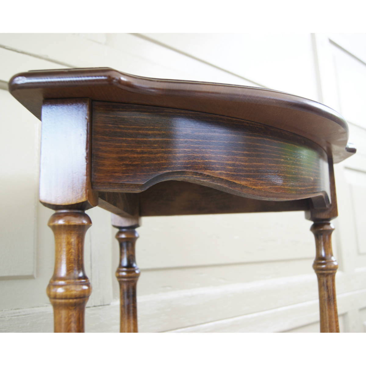 5320【カリモク karimoku コロニアル 飾台 オブジェ台 花台 コンソール