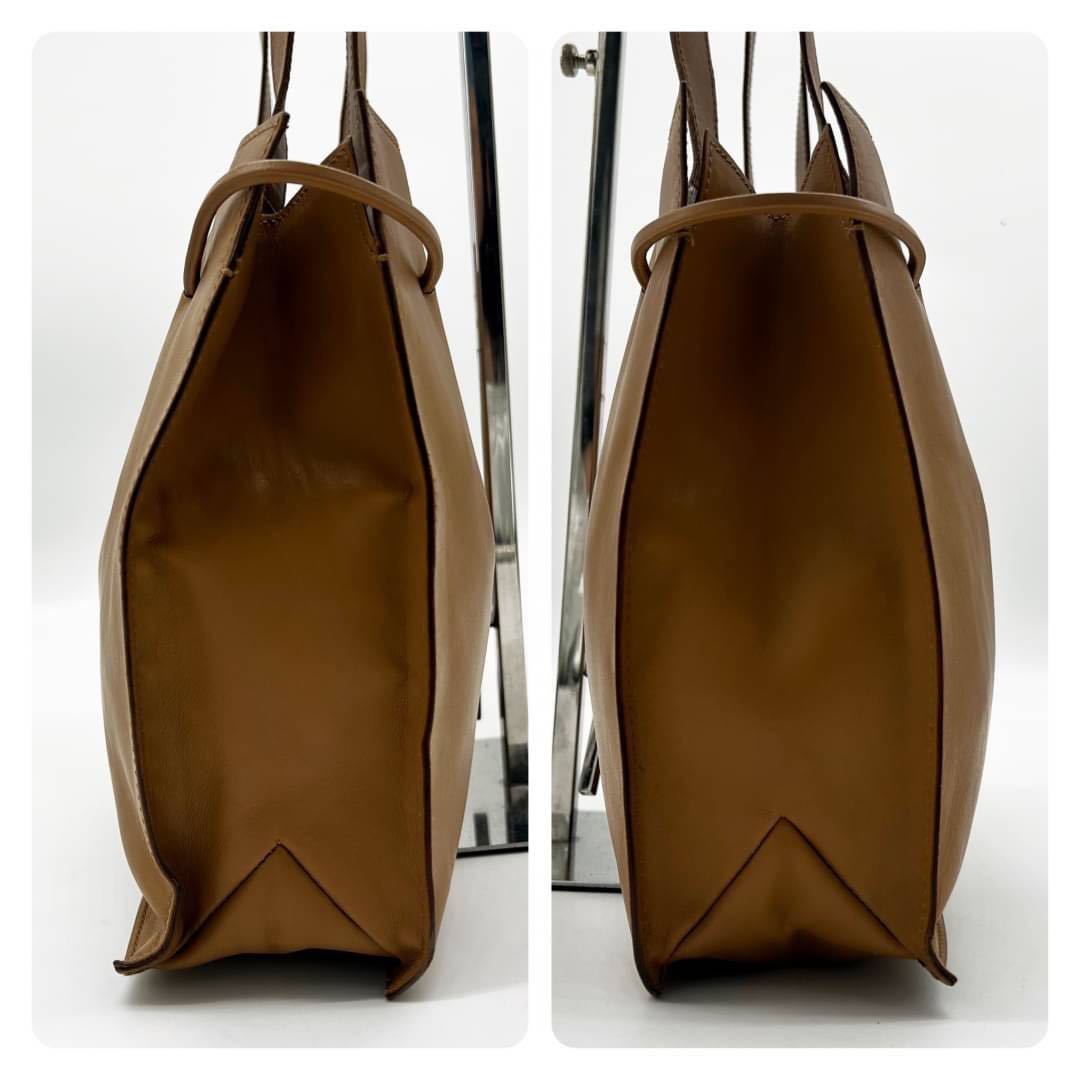 グッチ【極美品】GUCCI トートバッグ ロゴ型押し オールレザー 本革 