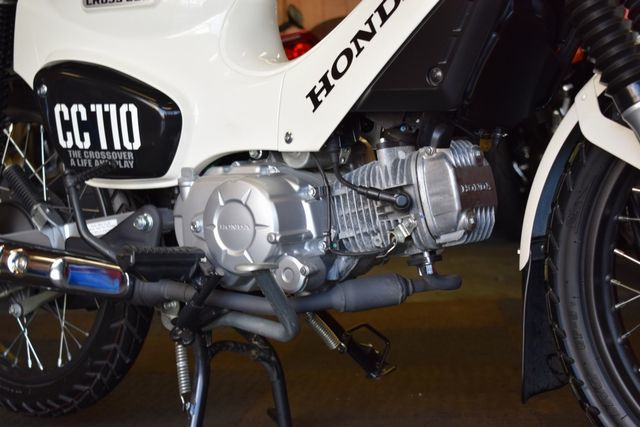 HONDA クロスカブ110 JA45 低走行1,642km 大容量GIVIリアBOX付 WAKO,S 