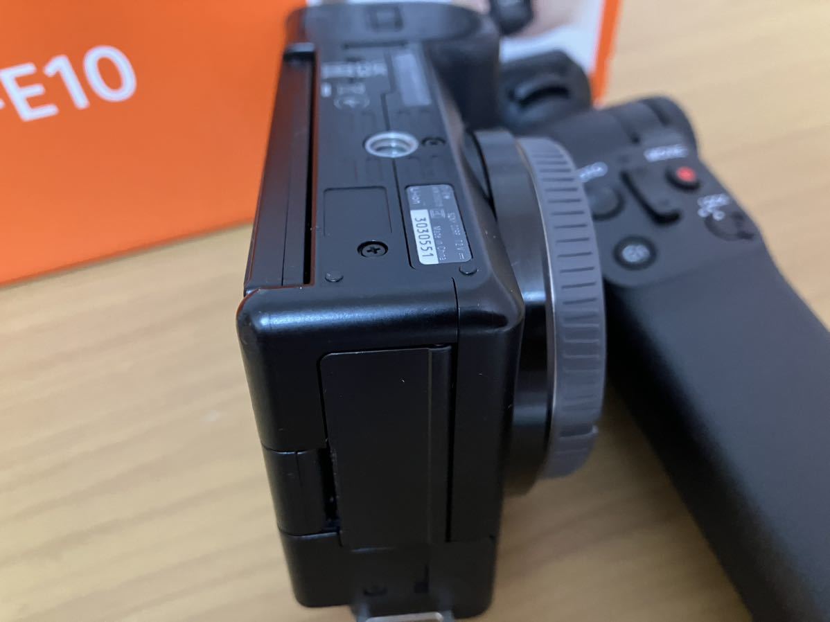 ☆美品 ソニー ZV-E10ボディ シューティンググリップ GP-VPT2BT 付き
