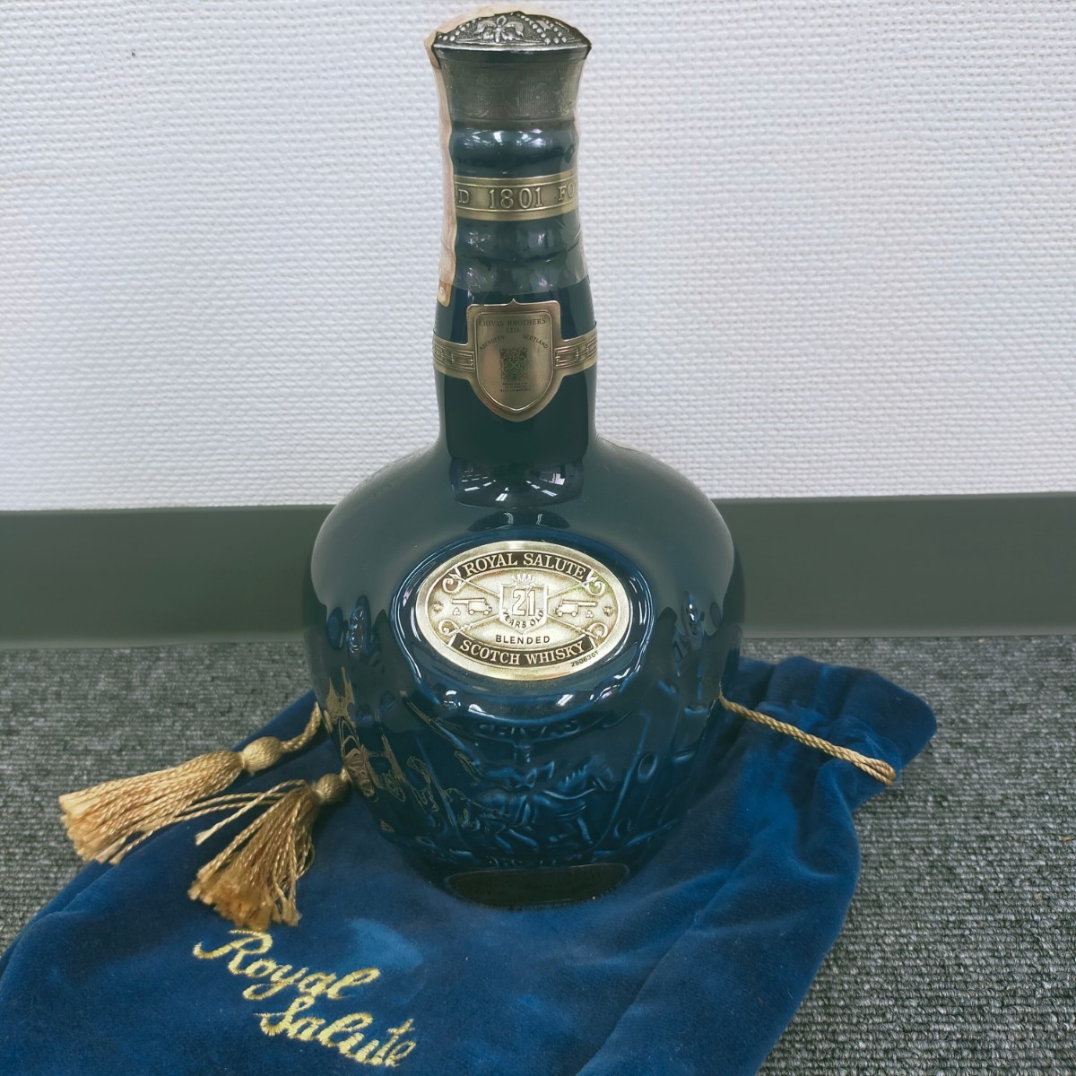 未開栓 専用保存袋付き】ROYAL SALUTE CHIVAS BROTHERS LTD. 21年 OLD