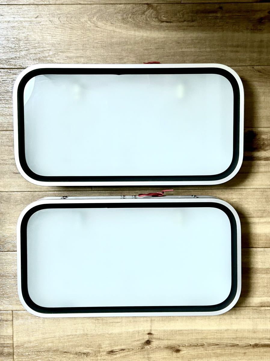 【新品】看板灯 アルミ製 特小 電球２個型