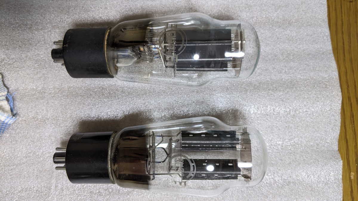 ☆旧ソ連製整流管　5C3S　黒プレート　5U4G互換 未使用２本 63年　箱なし　難ありお買い得☆