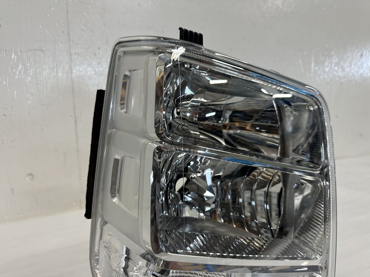 スズキ エブリィワゴン DA17W 純正ヘッドライト HID 右側 エブリィワゴン | DA17W ヘッドライト HID スズキ D4R 純正 DA17V 右