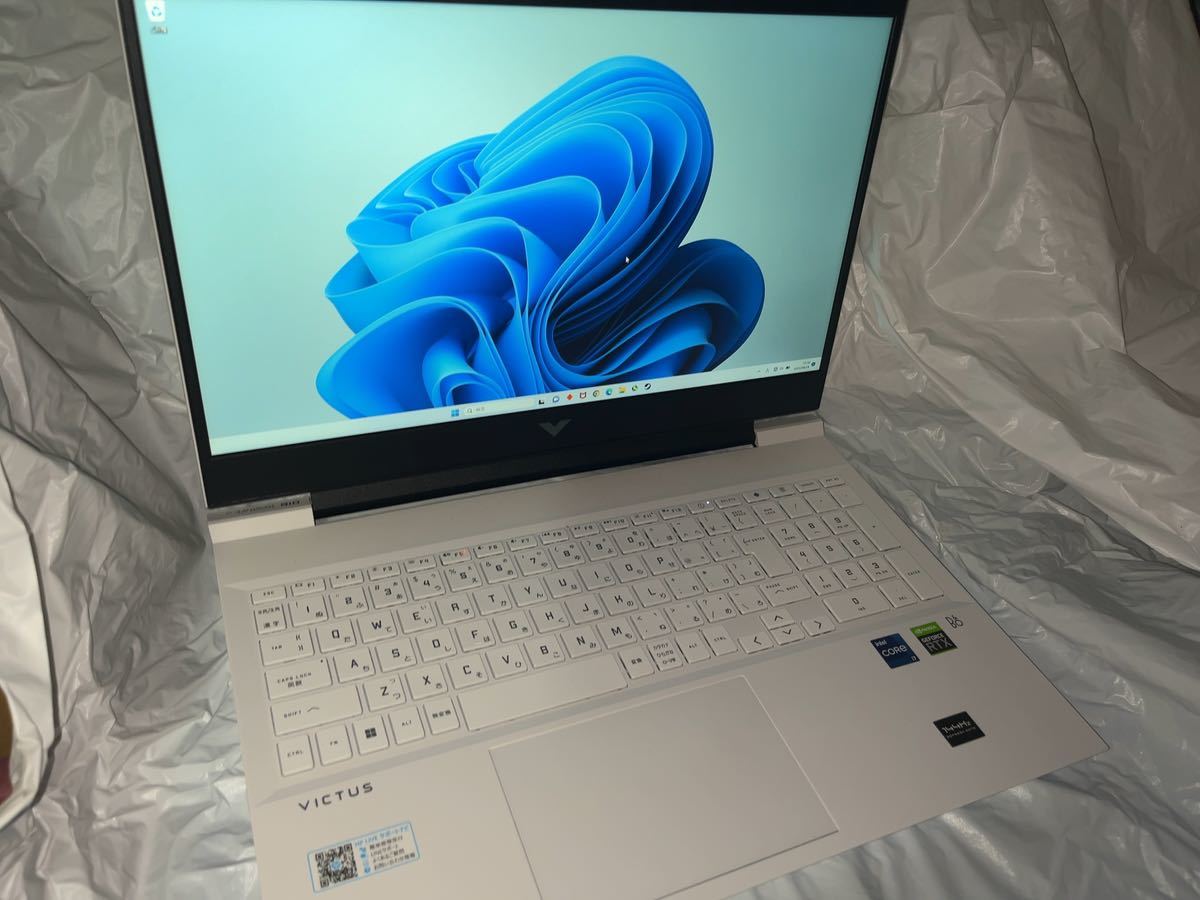 美品】HP Victus 16 Core i7 12700H/16GB/SSD512GB/無線/フルHD 
