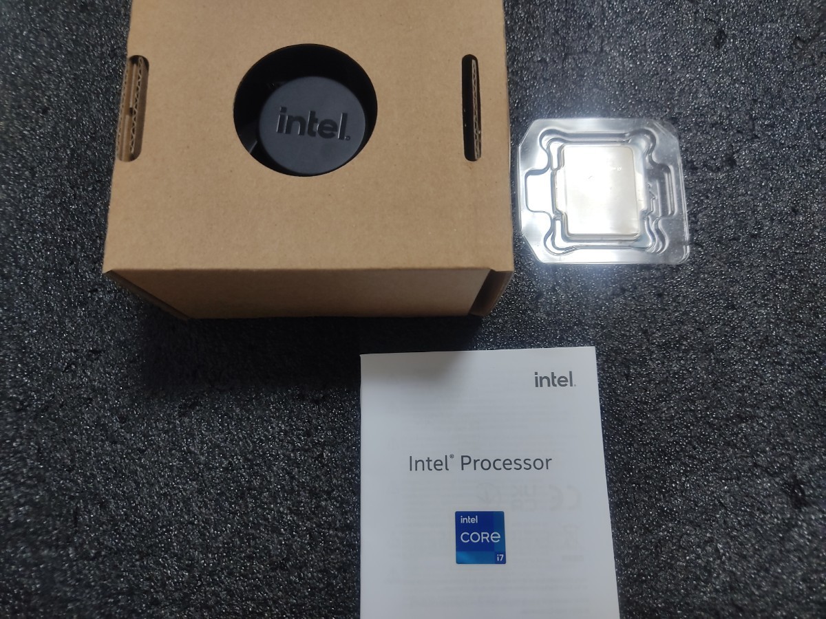 Intel Core I7 12700 映像出力付き 【公式通販】