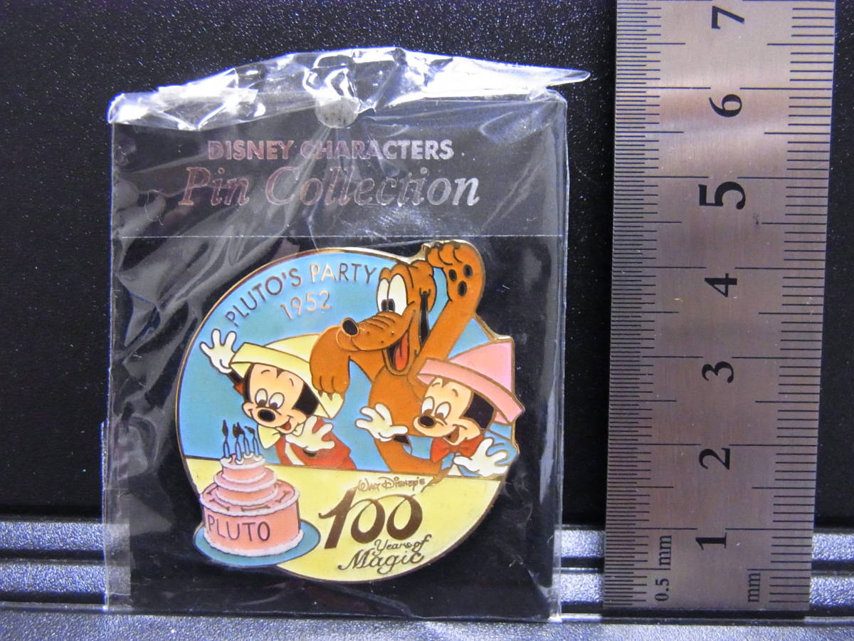 ディズニー プルートの誕生祝 Pluto