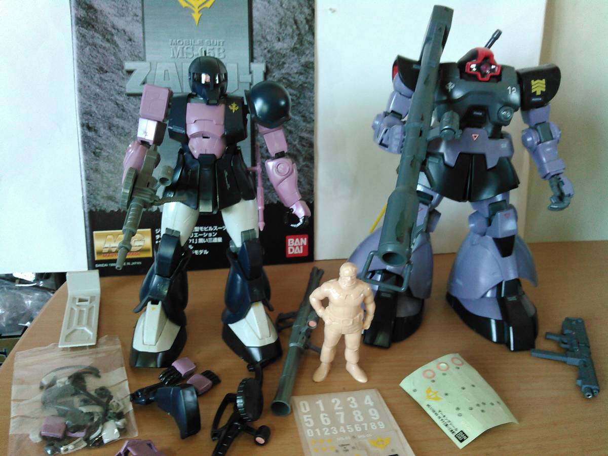 MG 1/100 リック・ドム 旧ザク 黒い三連星専用 ザクⅠ 素組 完成品 