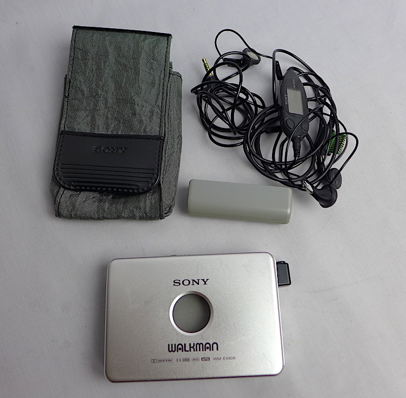 ジャンク品 SONY WM-EX808 ウォークマン オーディオ機器 ジャンク SONY