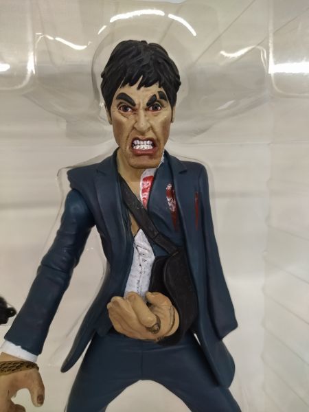 ★130 MEZCO スカーフェイス アル・パチーノ トニー・モンタナ フィギュア 中古品