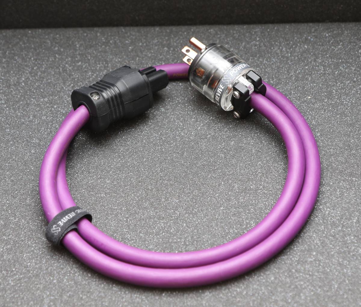 【定価３万4000円】POWER STUDIO（1m） / ACOUSTIC REVIVE