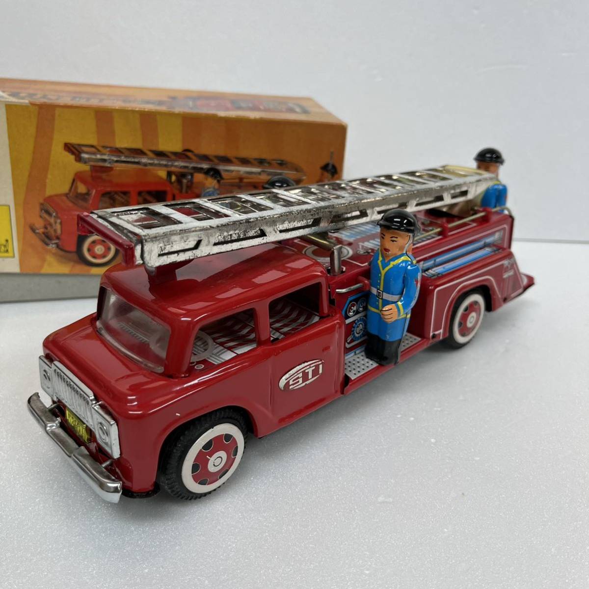 ブリキ 消防車 STIFIRE TRUCK はしご車 MF718 箱付き 玩具 おもちゃ