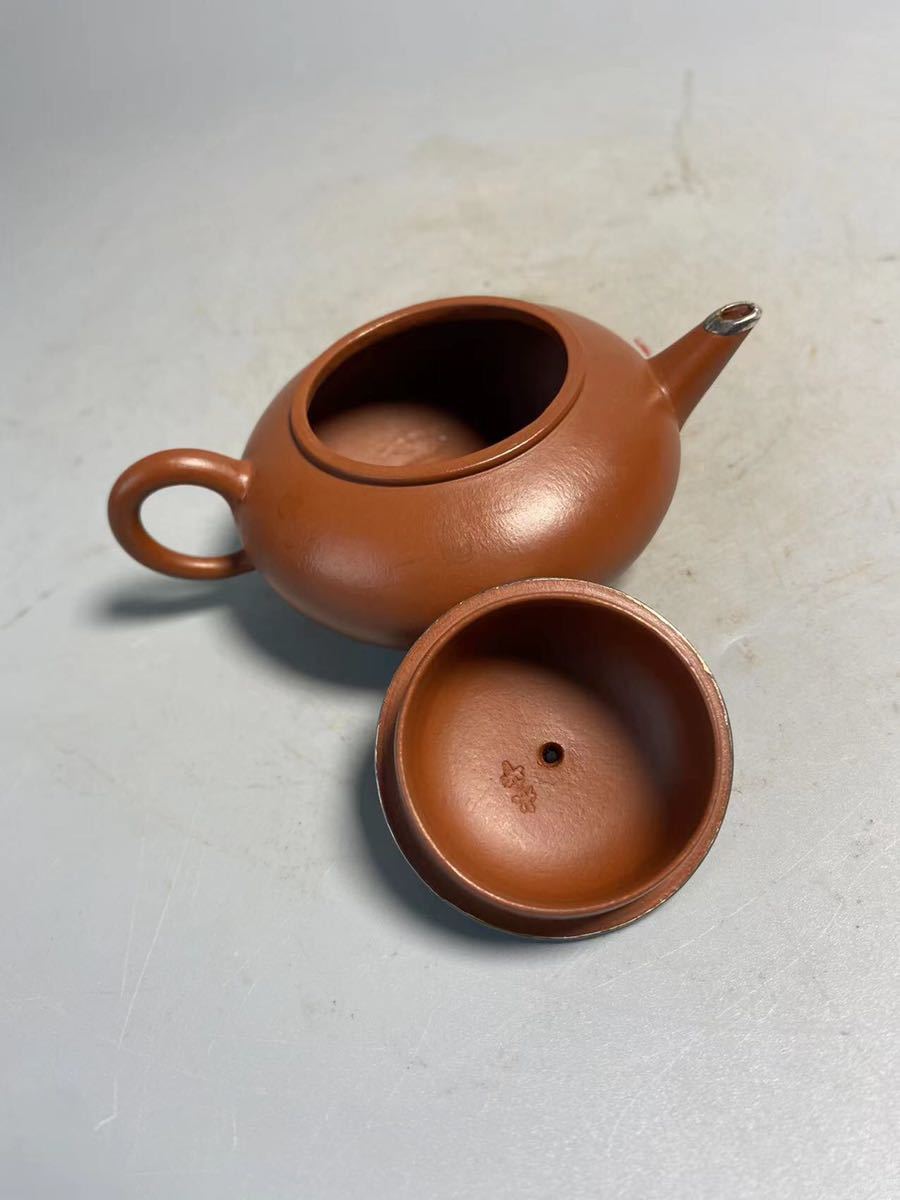 旧家蔵出 清朝期 朱泥 貢局 急須 孟臣 紫泥 白泥 紫砂 中国宜興 中国茶器 煎茶道具 中国美術 中国古玩 旧家蔵出清朝期紫泥孟臣白泥朱泥急須紫砂中国宜興中国古玩茶壷煎茶道具 旧家蔵出 中国 朱泥 陶磁器 陈壶