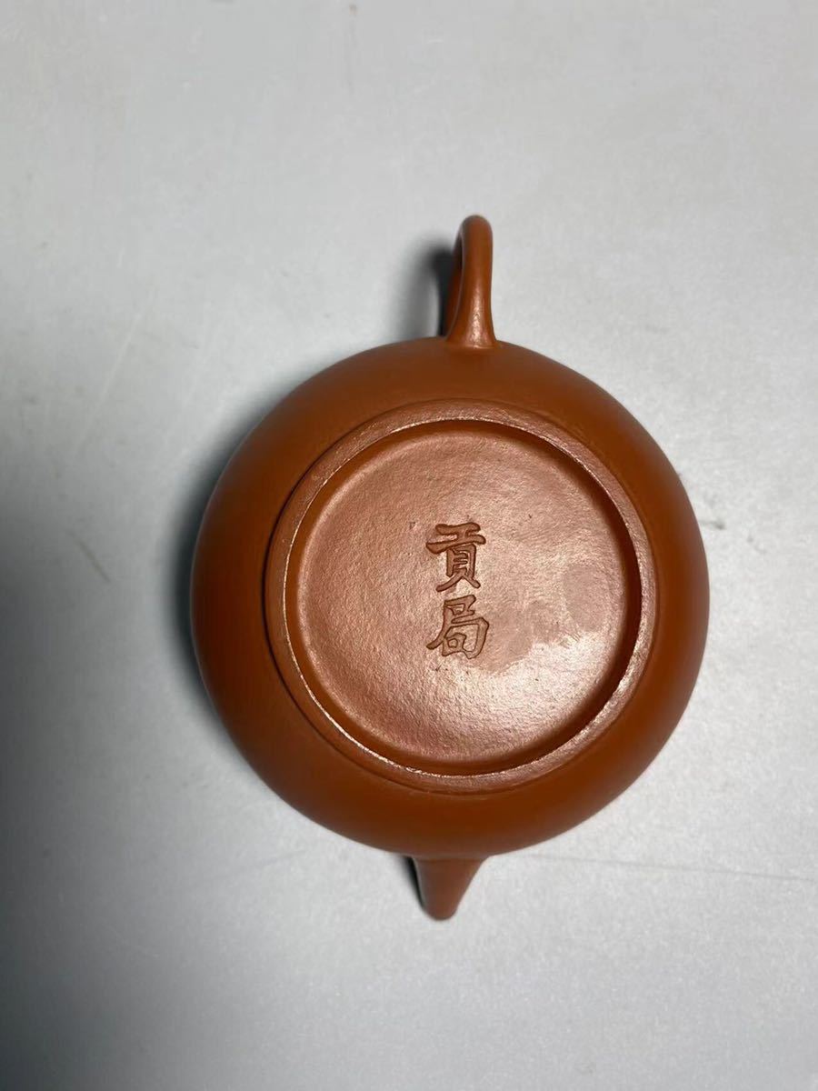 旧家蔵出 清朝期 朱泥 貢局 急須 孟臣 紫泥 白泥 紫砂 中国宜興 中国茶器 煎茶道具 中国美術 中国古玩 旧家蔵出清朝期紫泥孟臣白泥朱泥急須紫砂中国宜興中国古玩茶壷煎茶道具 旧家蔵出 中国 朱泥 陶磁器 陈壶