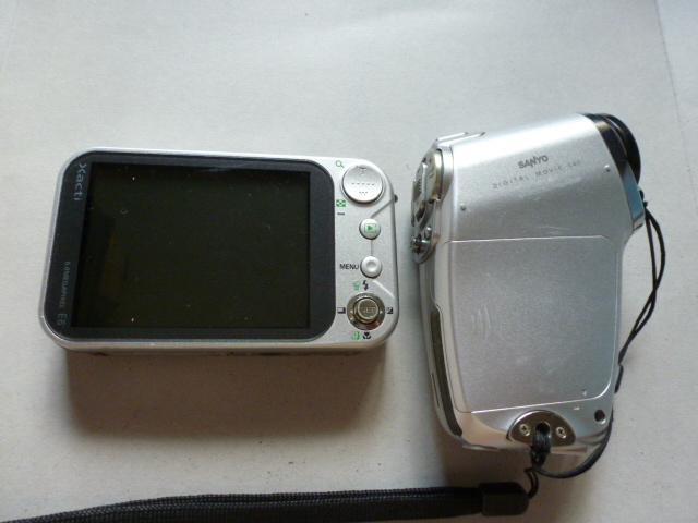 【完動品】SANYO Xacti DSC-E6 デジカメ y2k sanyo dsc-e6 デジタルカメラ 完動品】SANYO Xacti DSC-E6 デジカメ