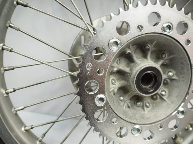 KDX125SR純正リアホイール後ろホイール R-1237刻印 18x2.15 DID