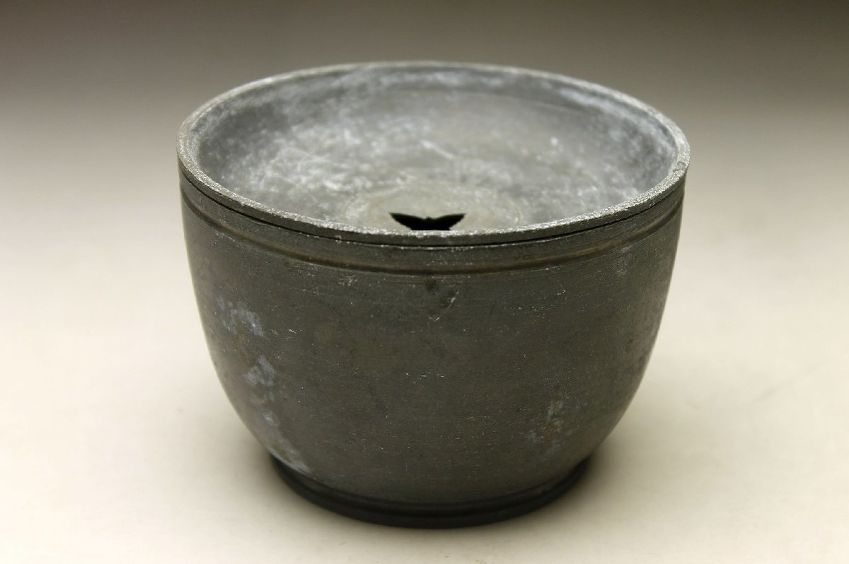 余韻 時代物 點銅款 点銅 唐物 古錫茶溢し 錫茶 建水 高10cm 重480g