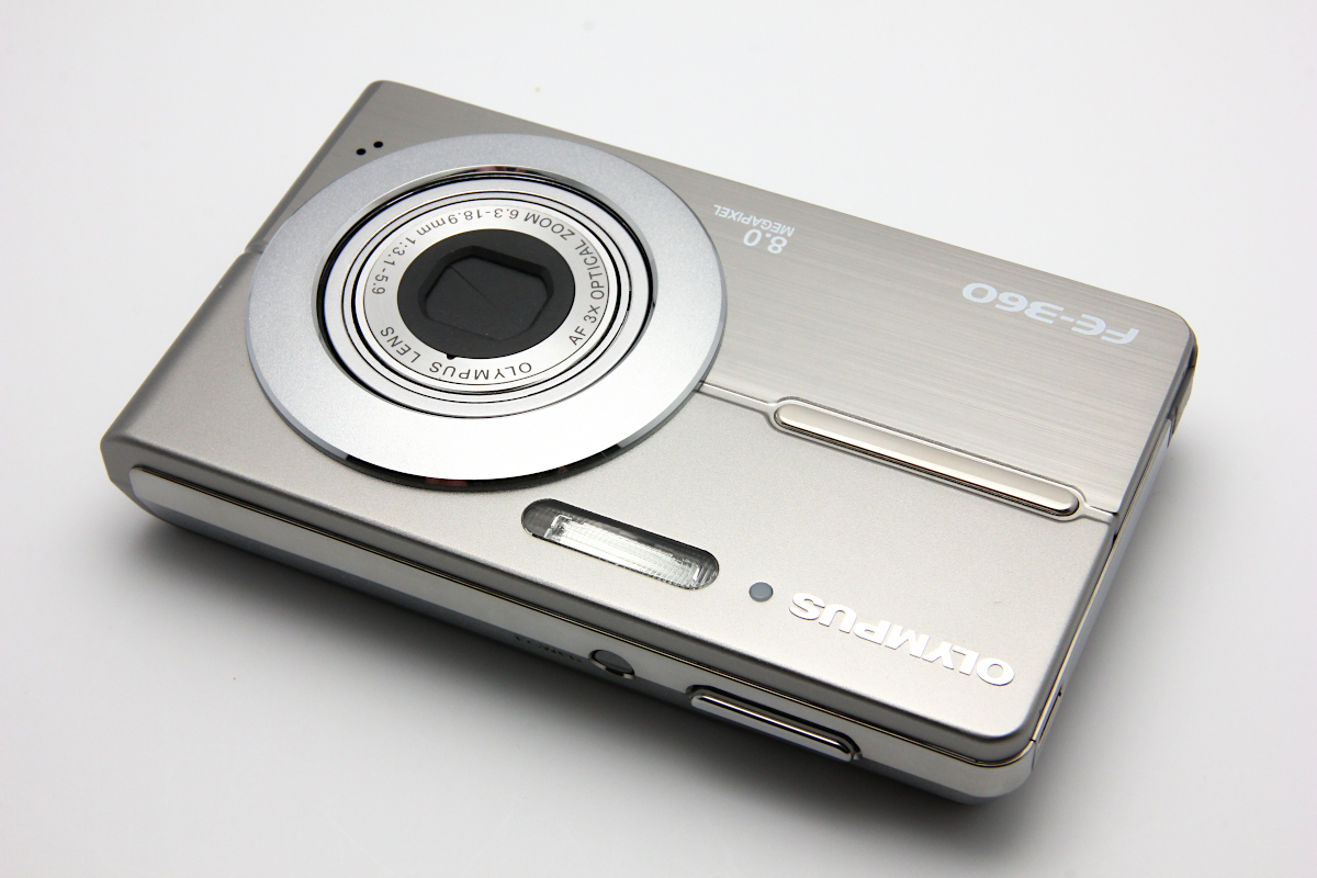★未使用新品 オリンパス　OLYMPUS FE-360 ★スマホと同じmicroSDカードが使えるCCDカメラ 付属品完備　動作確認済み
