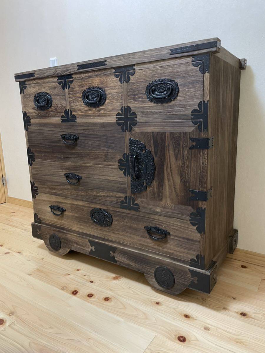 総桐 車箪笥 牡丹金具 浮造り仕上げ 伝統工芸 民芸 鍵付き/岩谷堂 欅