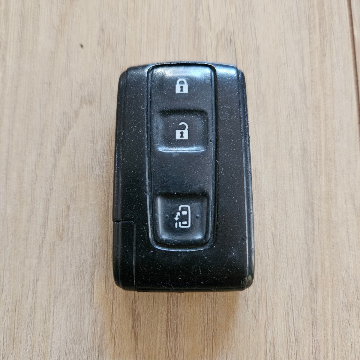 送料無料！ タント スマートキー L375S L385S 3ボタン A刻印 茶シール 007YUUL0277 ダイハツ キーレス リモコン カスタム