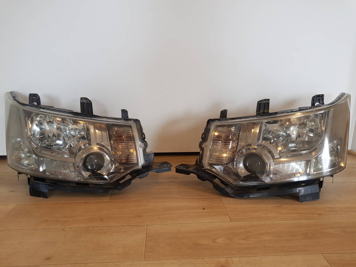デリカ D5 CV5W ヘッドライト 左右 【公式通販】