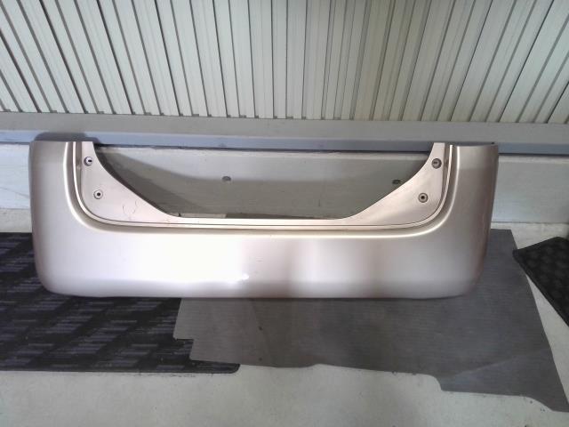 タント DBA-L375S RバンパーASSY