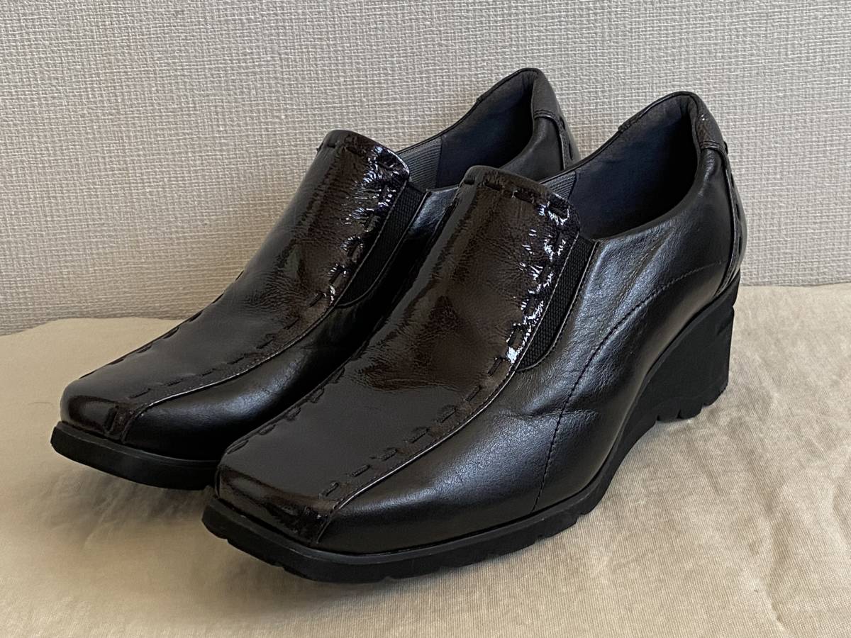 ★未使用【ペダラ/アシックス】婦人本革製ウォーキングパンプス(23.5EEE)★