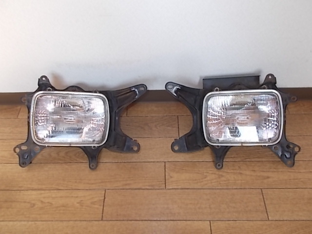 100%新品，爆買い トヨタ LH109 LH119V 100系 ハイエース バン 左右 ヘッドライト ヘッドランプ 角目(ヘッドライト)｜売買されたオークション情報、yahooの商品情報をアーカイブ公開 - オークファン トヨタ用