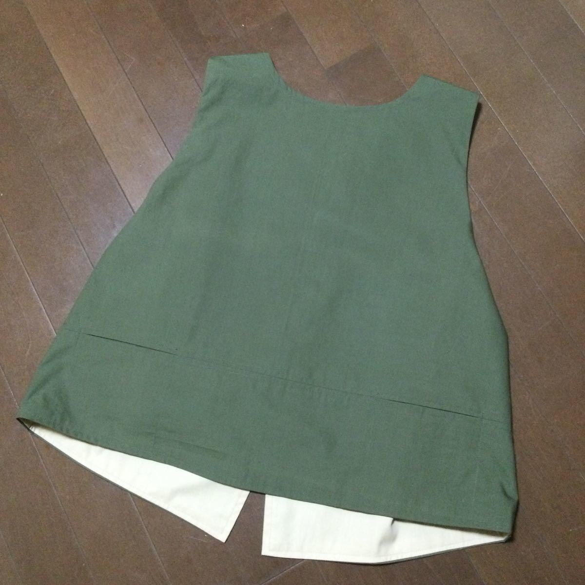 ☆ハンドメイド☆ 綿　裏付き／後ろクロス／ベスト／M〜L
