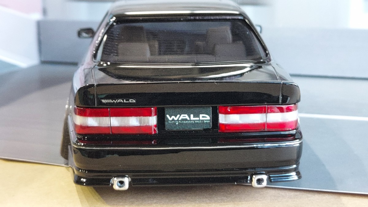 アオシマ1/24 WALD レクサスLS400完成品 セルシオ(完成品)｜売買された 