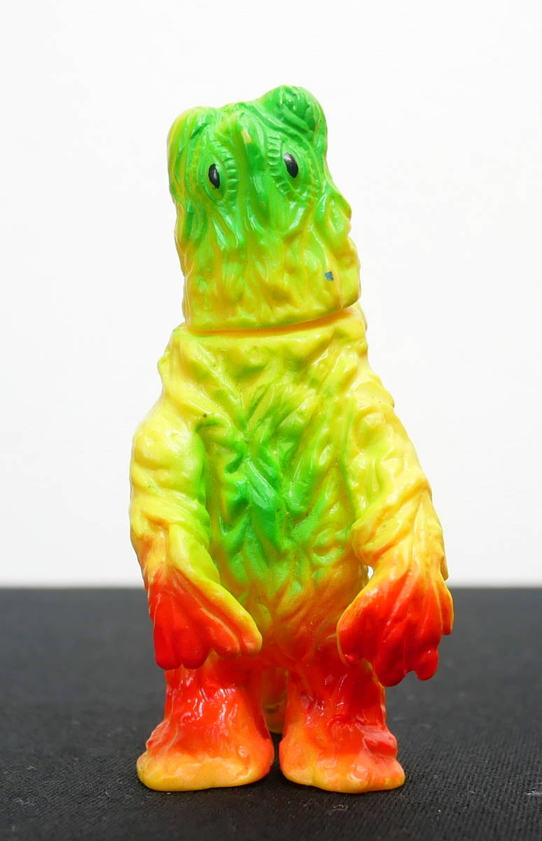 ソフビ⁄ブルマァク STORE BULLMARK⁄メガロ⁄ブルー｜墓場の画廊ONLINE