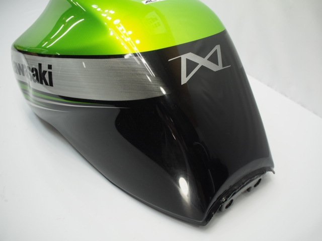 カワサキ ZRX1200ダエグ ZRT20D 純正ガソリンタンク燃料タンク