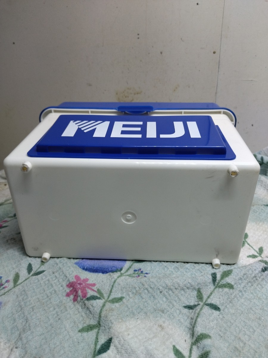 明治牛乳 宅配 ボックス 牛乳箱 専用保冷ボックス meiji Bの入札履歴