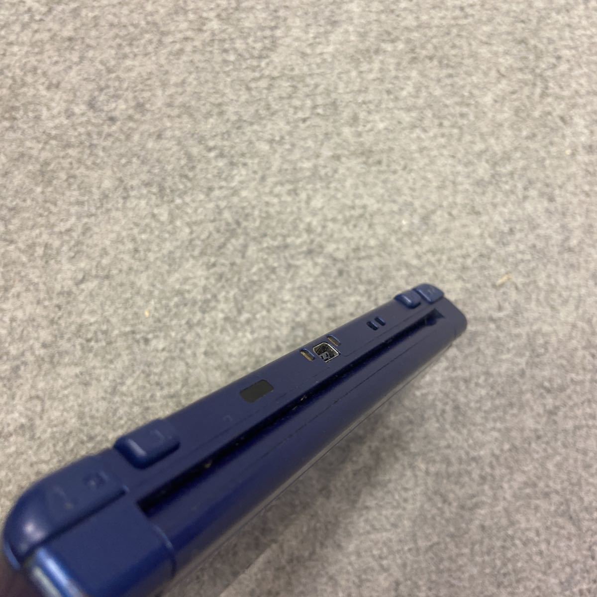 □【売り切り】Newニンテンドー3DS LL 任天堂 カセット付き充電器つき 
