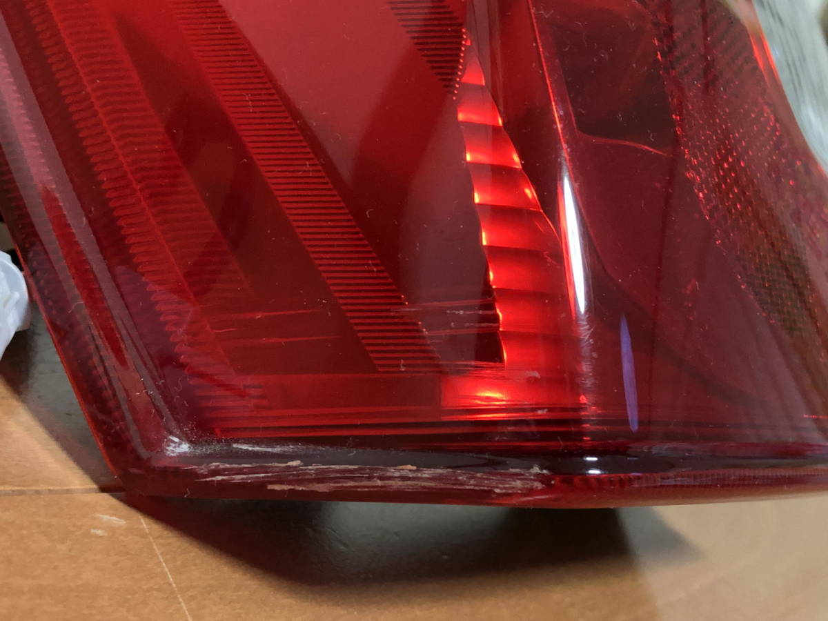 LA600S LA610S タント 純正 左テールランプ 純正 タント LA600S 運転席
