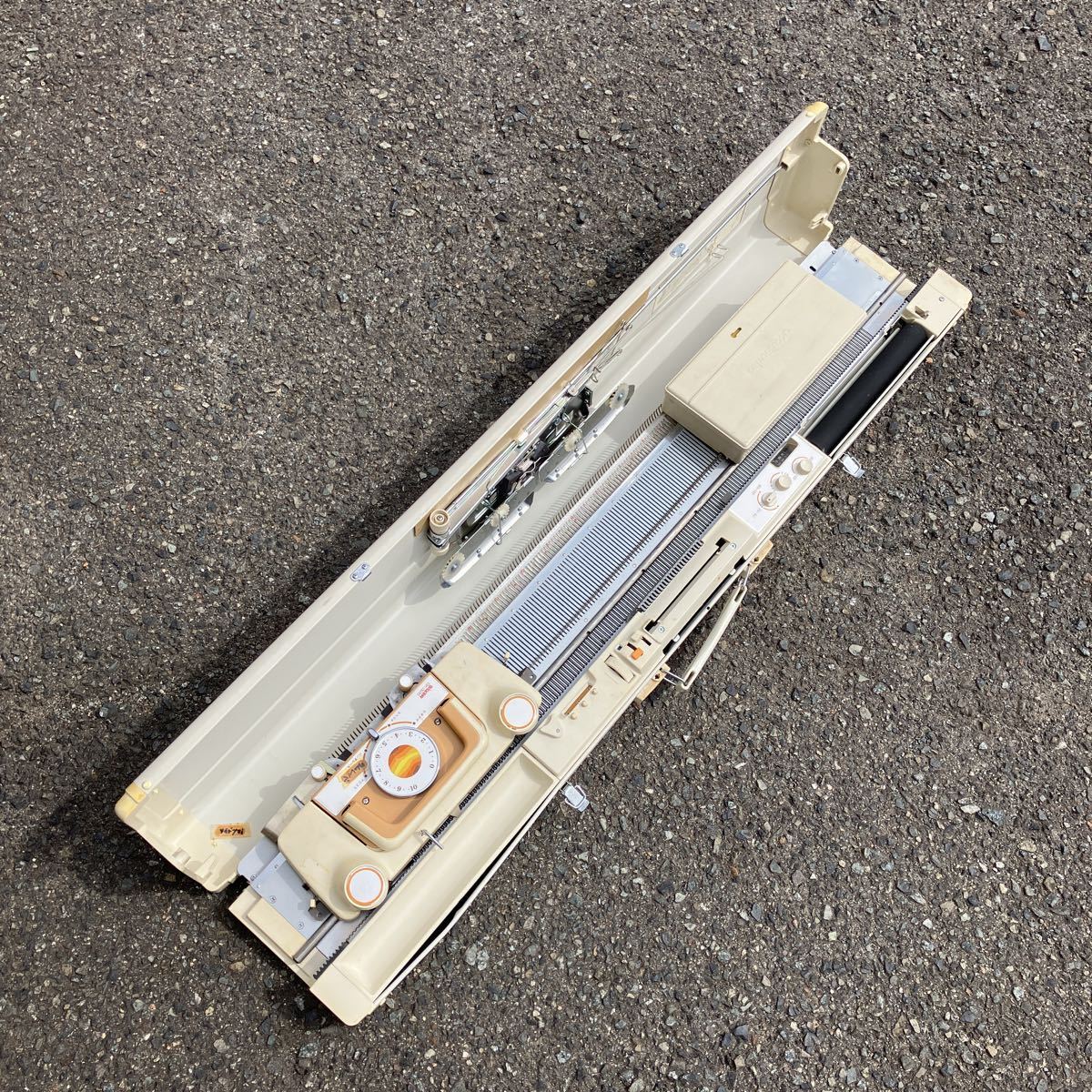 Z0965 希少 レア 当時物 SILVER シルバー MODEL SK-326 編み機 編機 編み物 裁縫 裁縫道具 ハンドクラフト 手芸 動作未確認 ジャンク