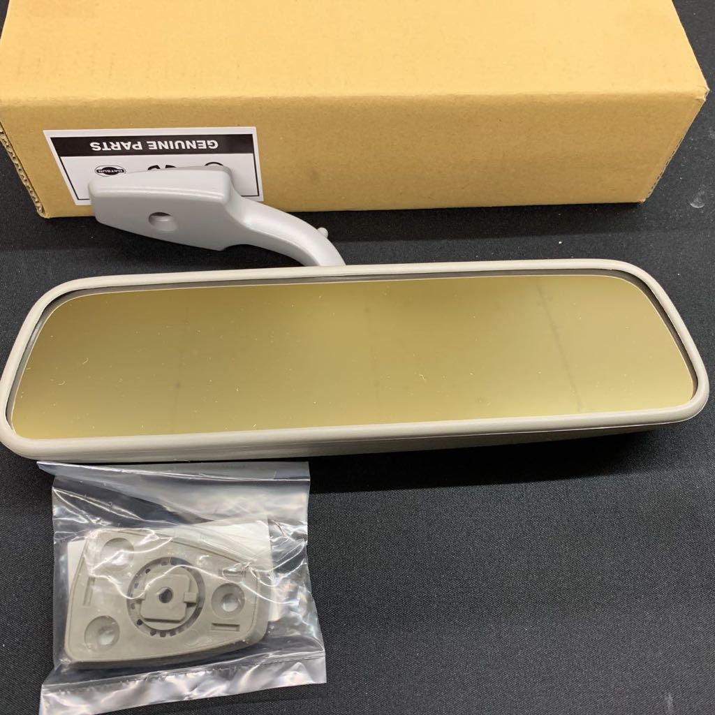♪新品/日産 純正 F24　アトラス　 ルームミラーとベース（ブラケット）Set♪