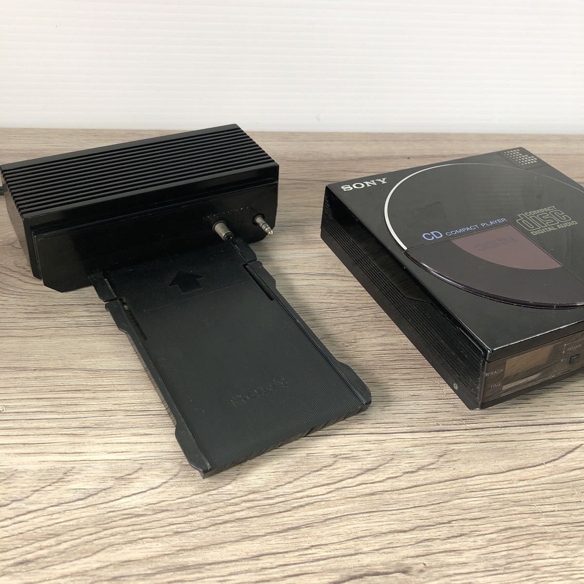 SONY ソニー D-50 初代 CDウォークマン ACアダプター AC-D50 COMPACT